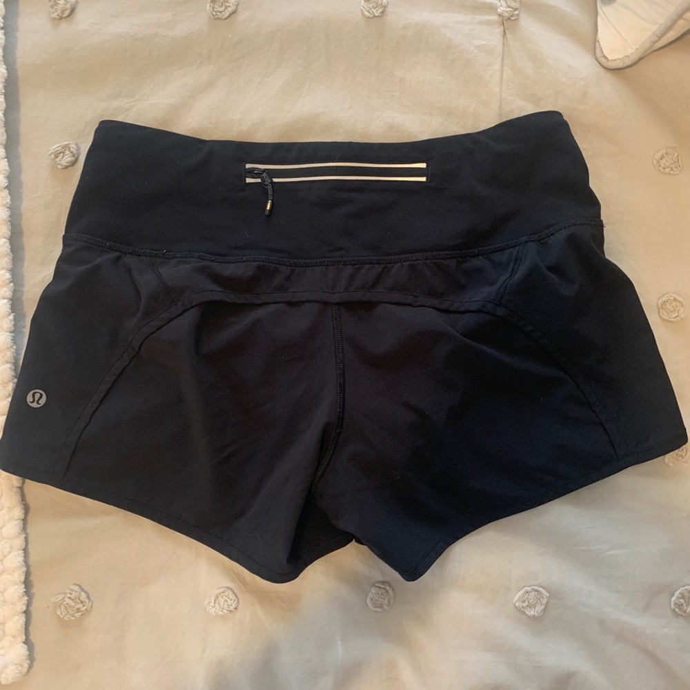 Lulu lemon black 4 inch shorts